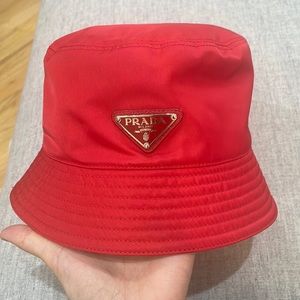 Red Prada re-nylon bucket hat